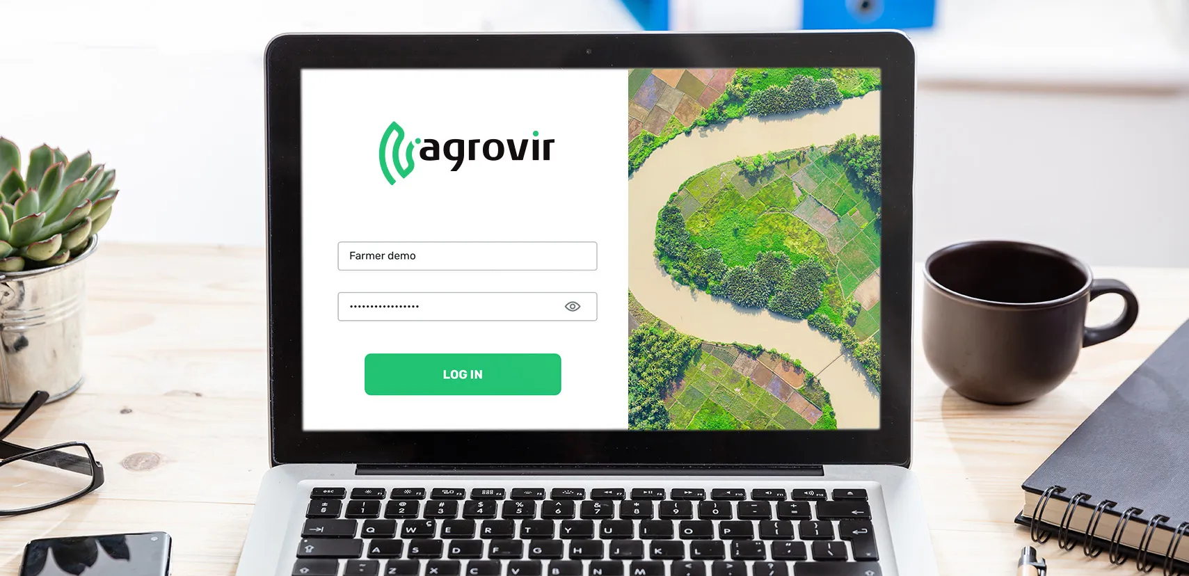 Laptop auf einem Schreibtisch mit dem AgroVIR-Anmeldebildschirm für ein Demo-Konto